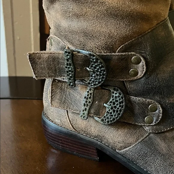 Two Lips Brown Steampunk Boots - Picture 7 of 9